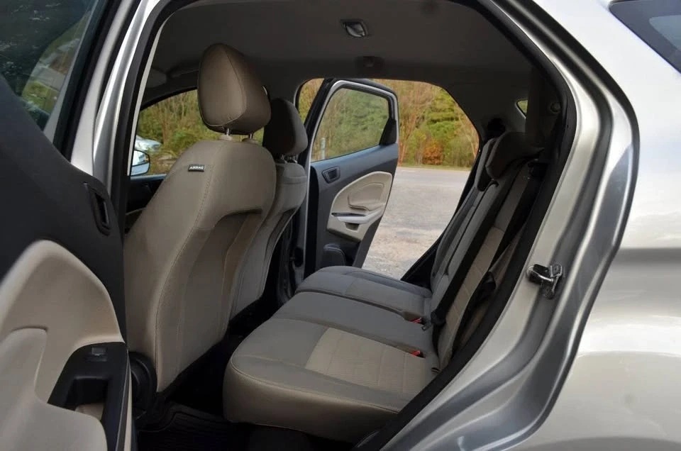 2021 Ford EcoSport - Image 9 of 16