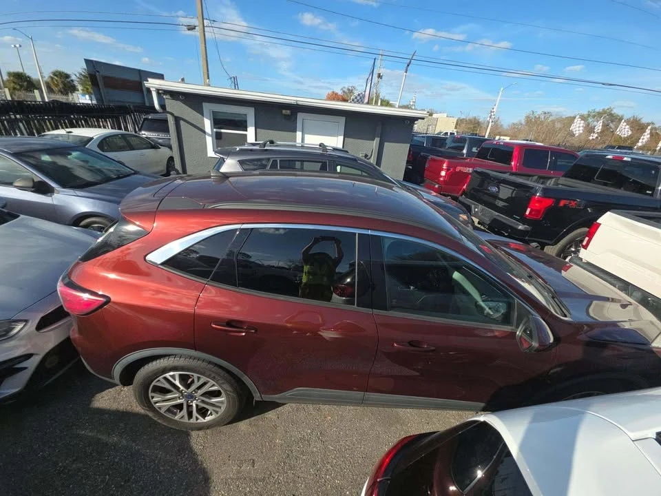 2021 Ford Escape - Image 2 of 11