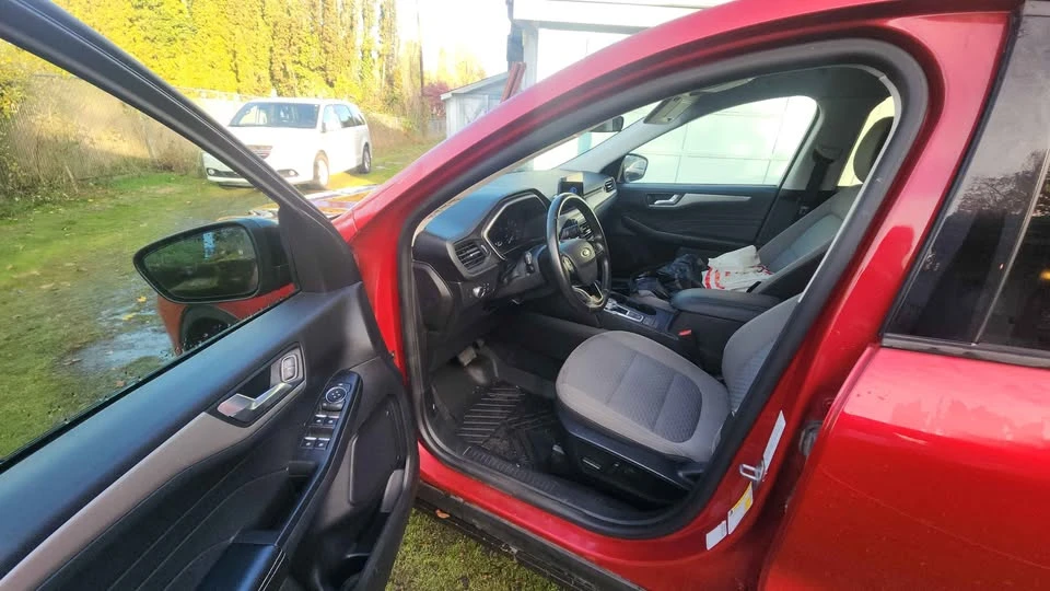 2021 Ford Escape - Image 10 of 16