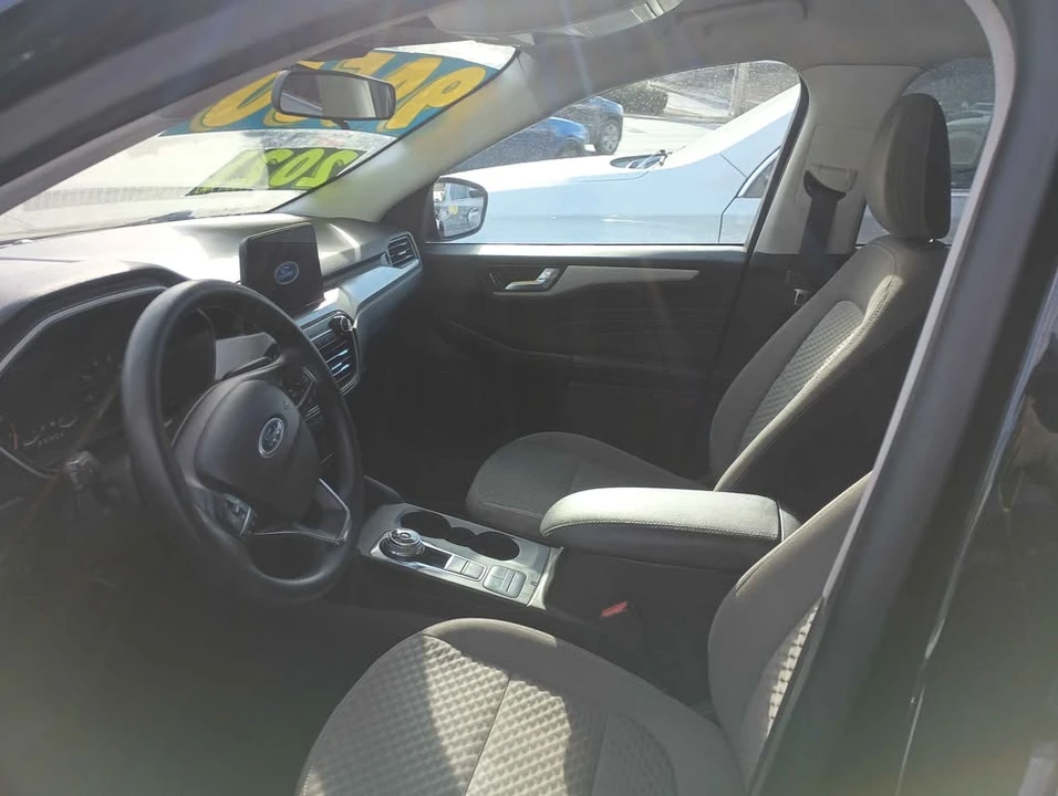 2021 Ford Escape - Image 3 of 4