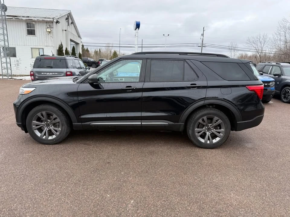 2021 Ford Explorer 6th Gen - Image 2 of 15