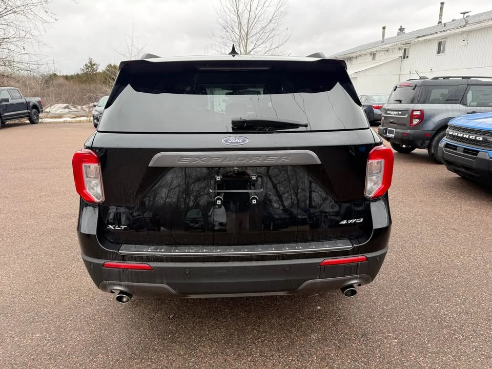 2021 Ford Explorer 6th Gen - Image 4 of 15