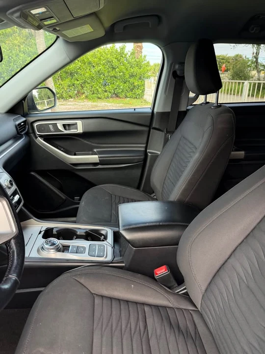 2021 Ford Explorer 6th Gen - Image 4 of 15