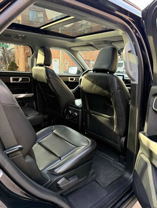 2021 Ford Explorer 6th Gen - Image 12 of 16