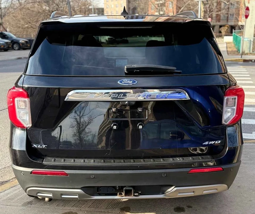 2021 Ford Explorer 6th Gen - Image 4 of 16