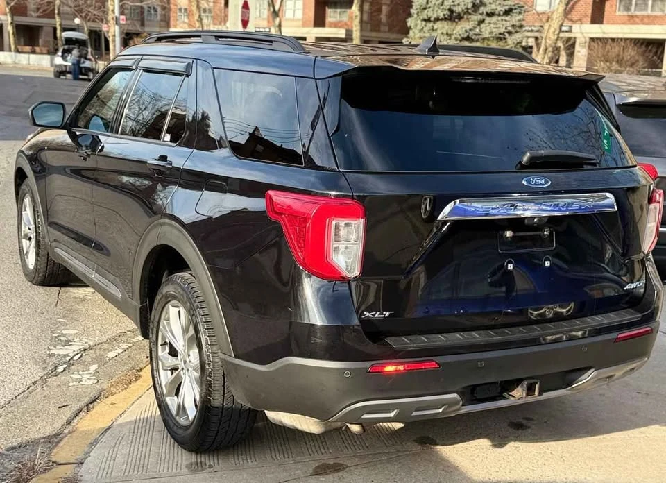 2021 Ford Explorer 6th Gen - Image 3 of 16