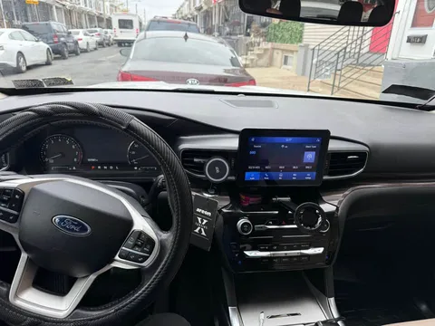 2021 Ford Explorer 6th Gen - Image 4 of 13