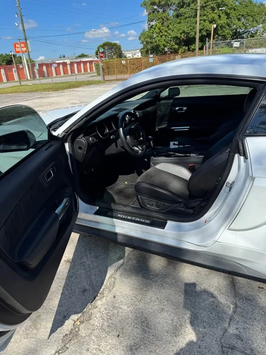 2021 Ford GT 2nd Gen - Image 5 of 6