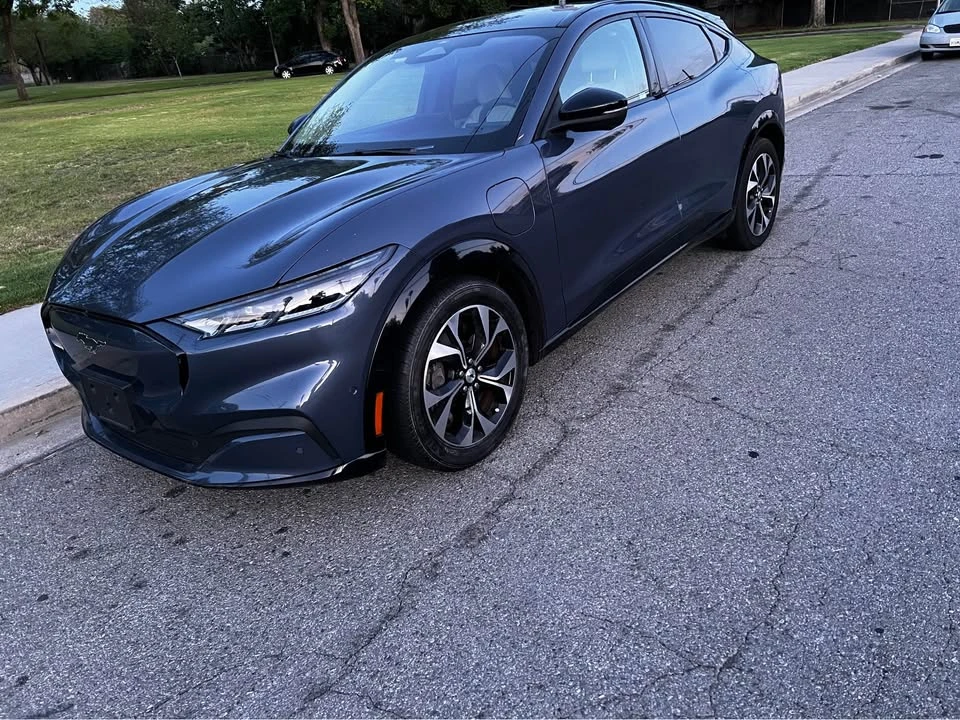 2021 Ford Mustang Mach-E - Image 4 of 10