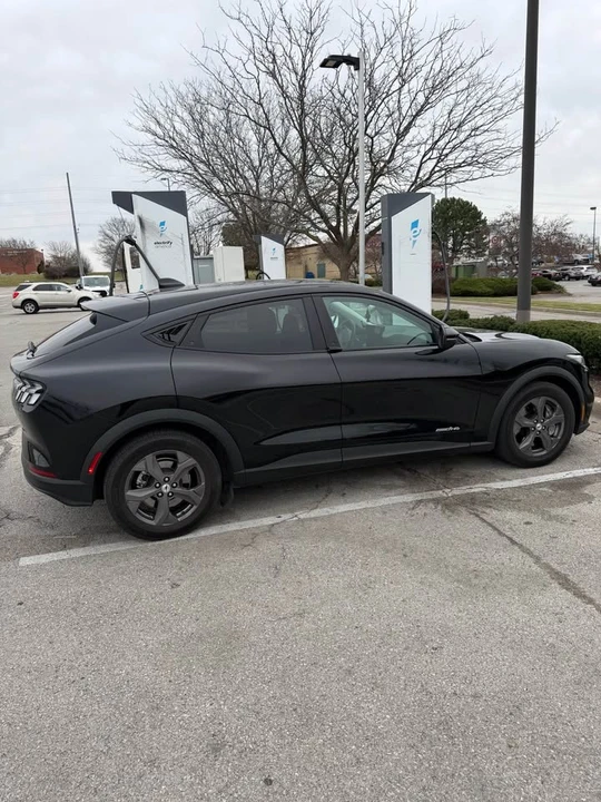 2021 Ford Mustang Mach-E - Image 2 of 9