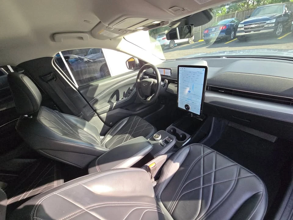 2021 Ford Mustang Mach-E - Image 18 of 19