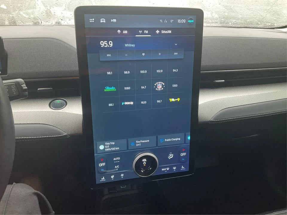 2021 Ford Mustang Mach-E - Image 9 of 20