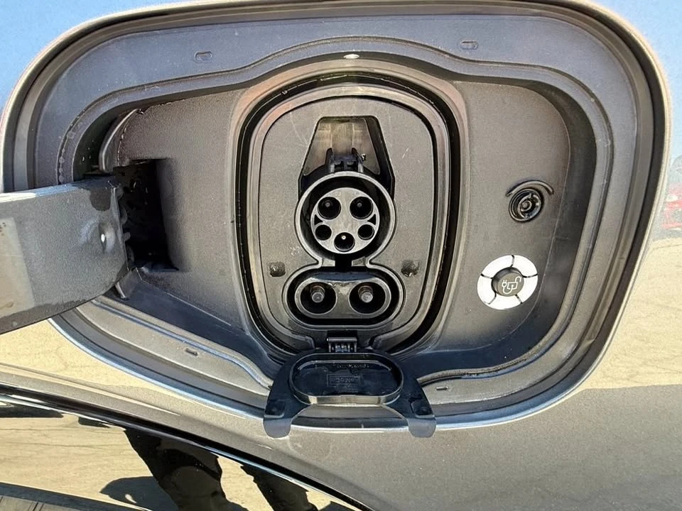 2021 Ford Mustang Mach-E - Image 19 of 20