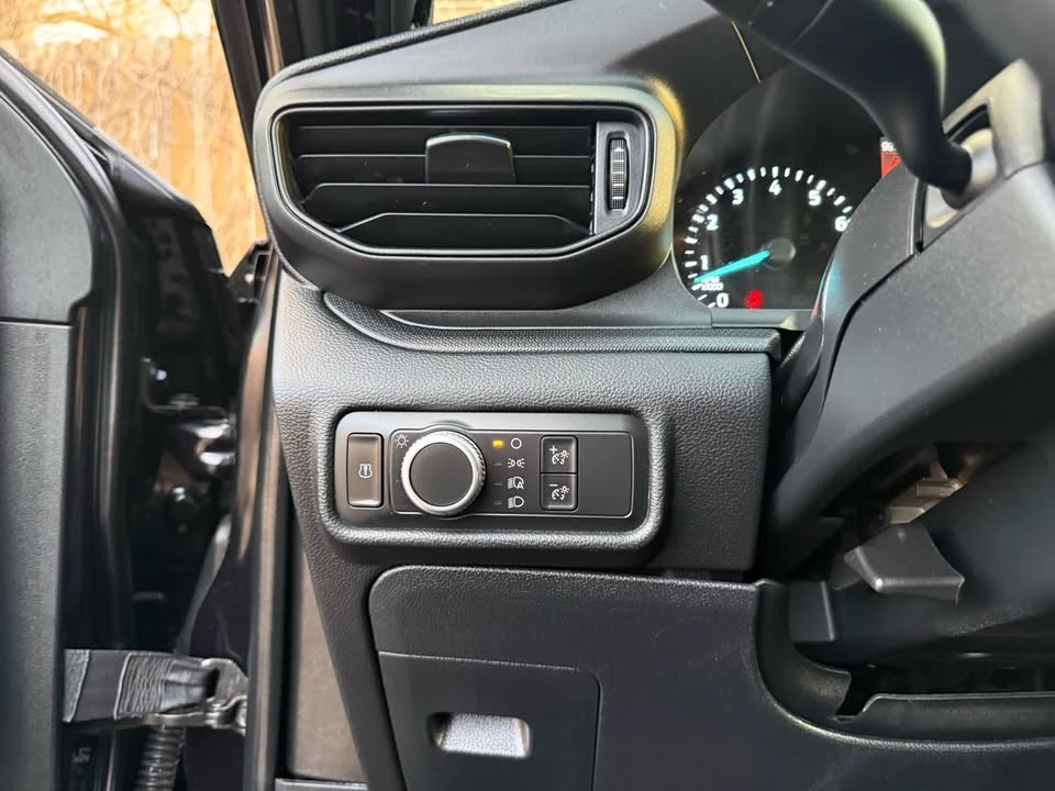 2021 Ford Explorer 6th Gen - Image 16 of 17