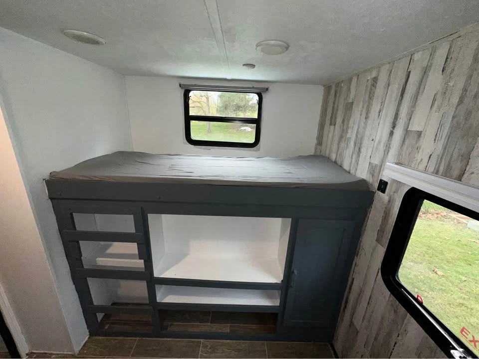 2021 Forest River - Image 14 of 19