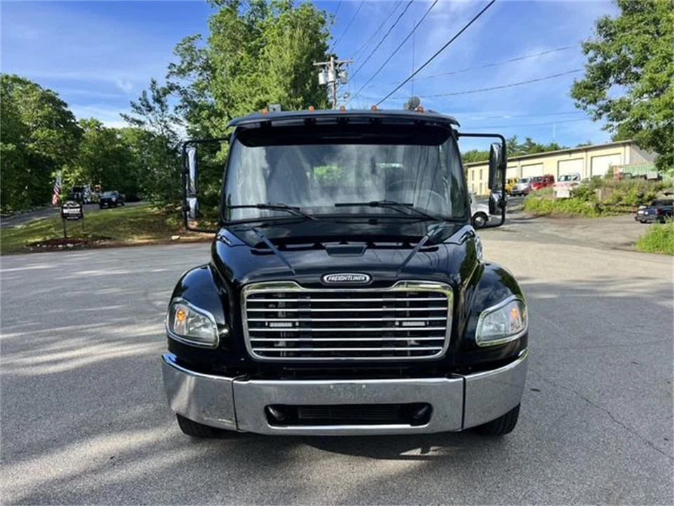 2021 Freightliner - Image 6 of 19