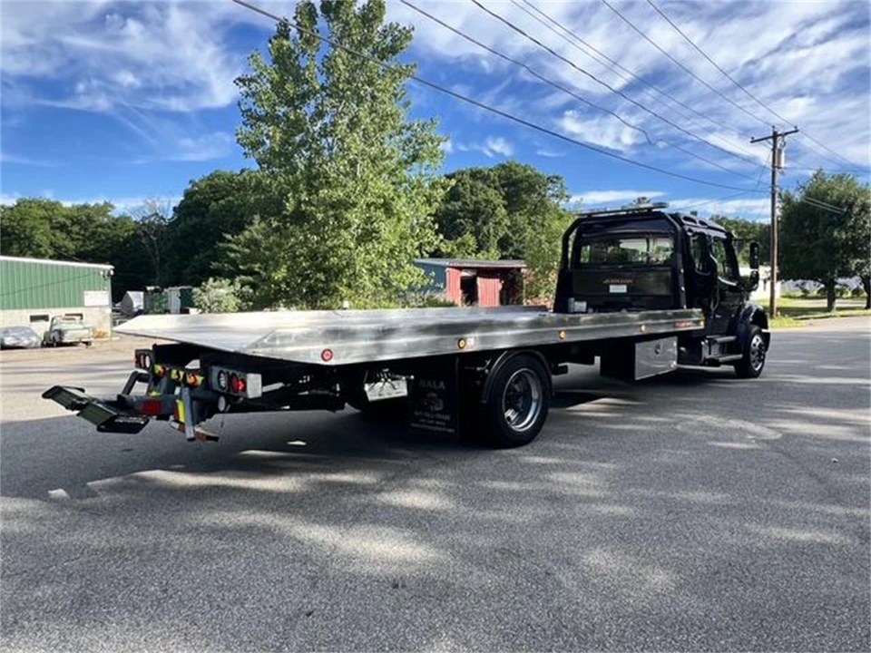 2021 Freightliner - Image 10 of 19