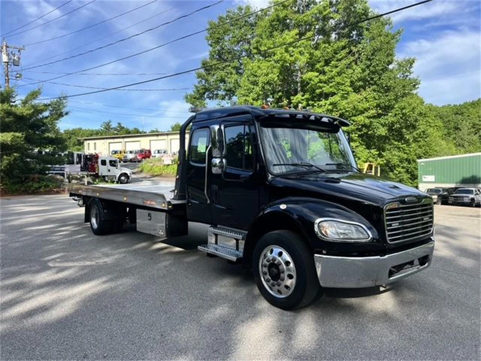 2021 Freightliner - Image 7 of 19