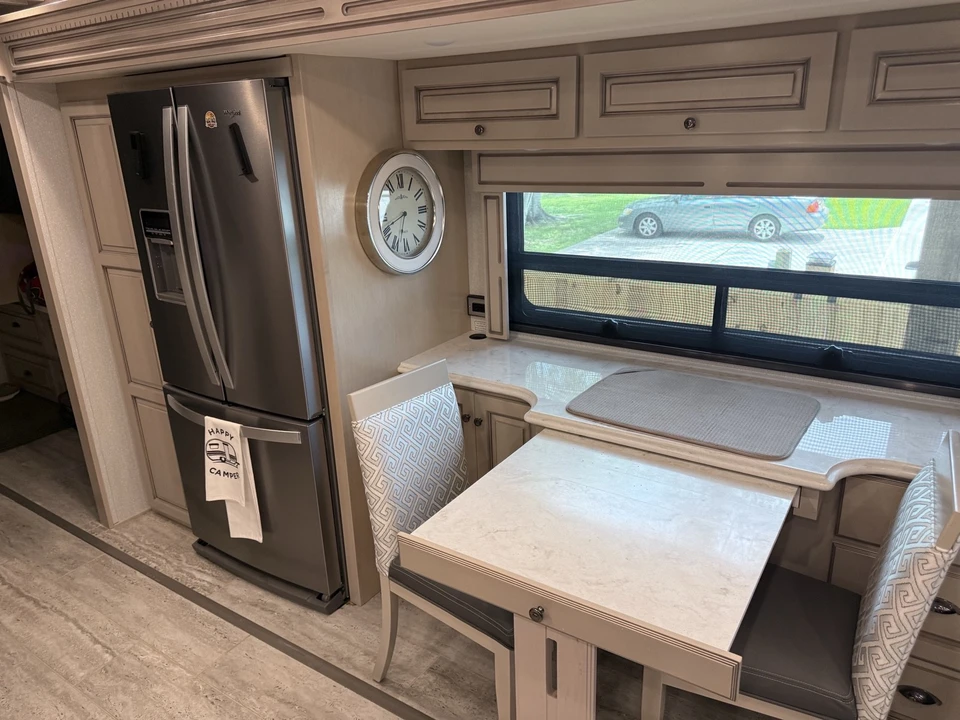 2021 Freightliner - Image 5 of 10