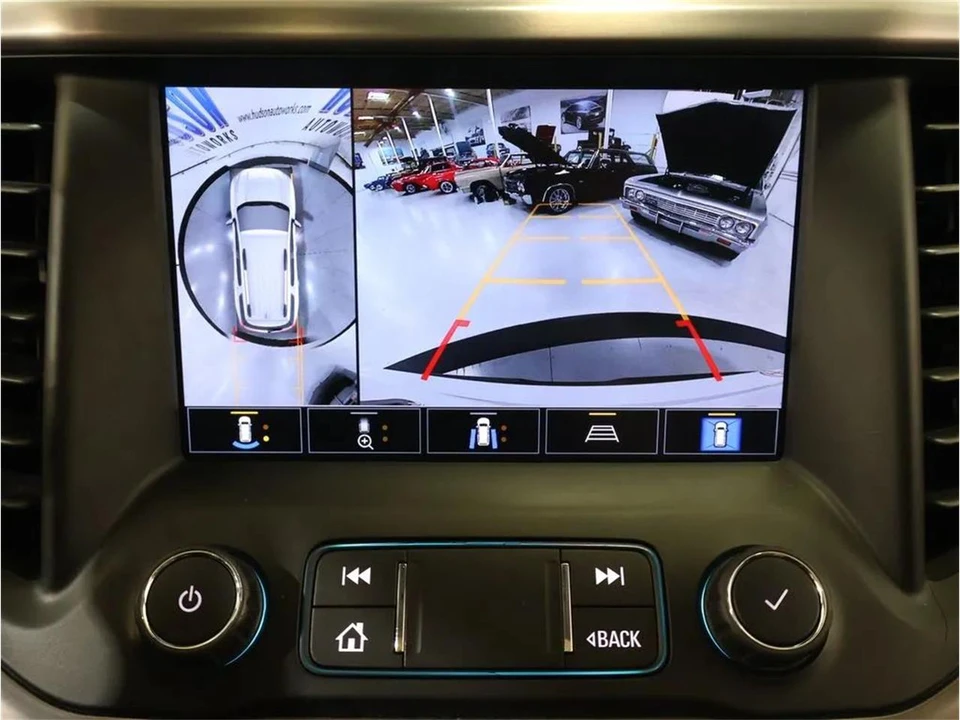 2021 GMC Acadia - Image 21 of 31