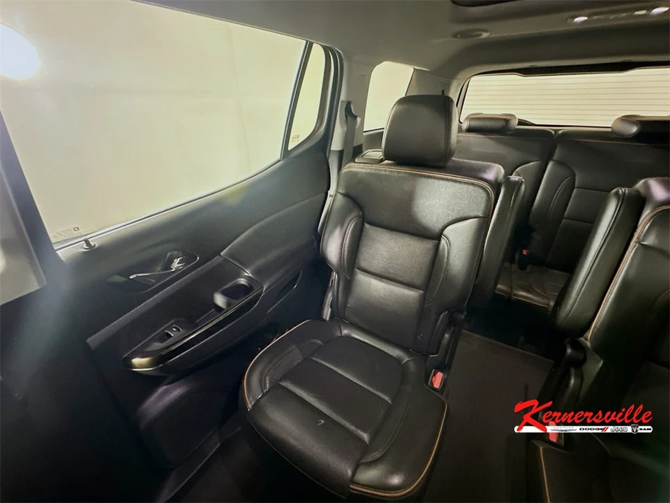 2021 GMC Acadia - Image 12 of 21