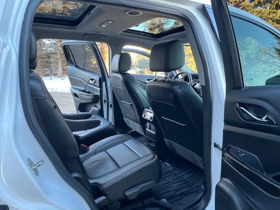 2021 GMC Acadia - Image 18 of 21