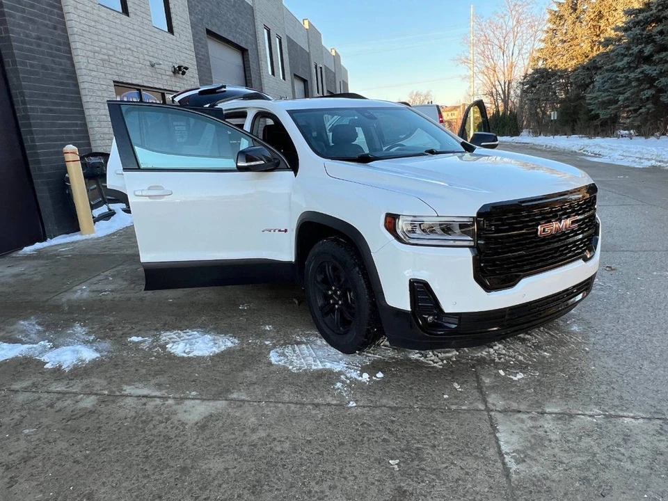 2021 GMC Acadia - Image 16 of 21