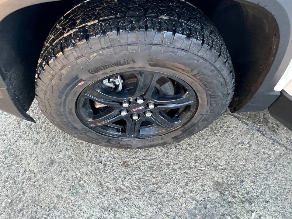 2021 GMC Acadia - Image 13 of 21
