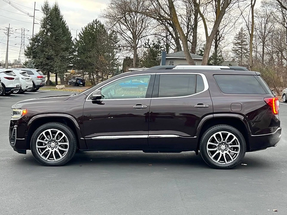 2021 GMC Acadia - Image 16 of 21