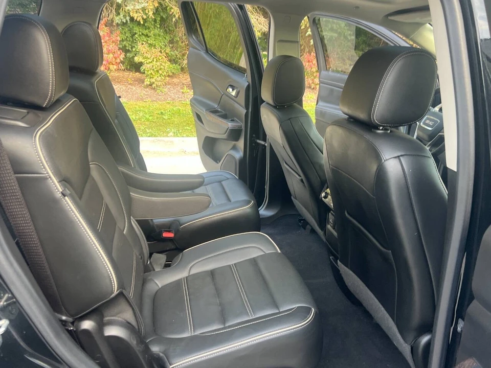 2021 GMC Acadia - Image 18 of 21