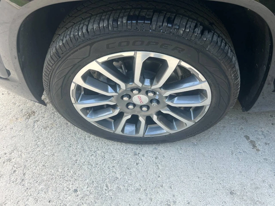 2021 GMC Acadia - Image 12 of 21