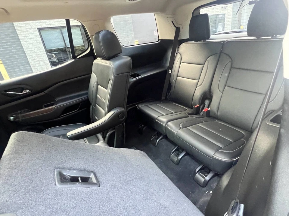 2021 GMC Acadia - Image 19 of 21