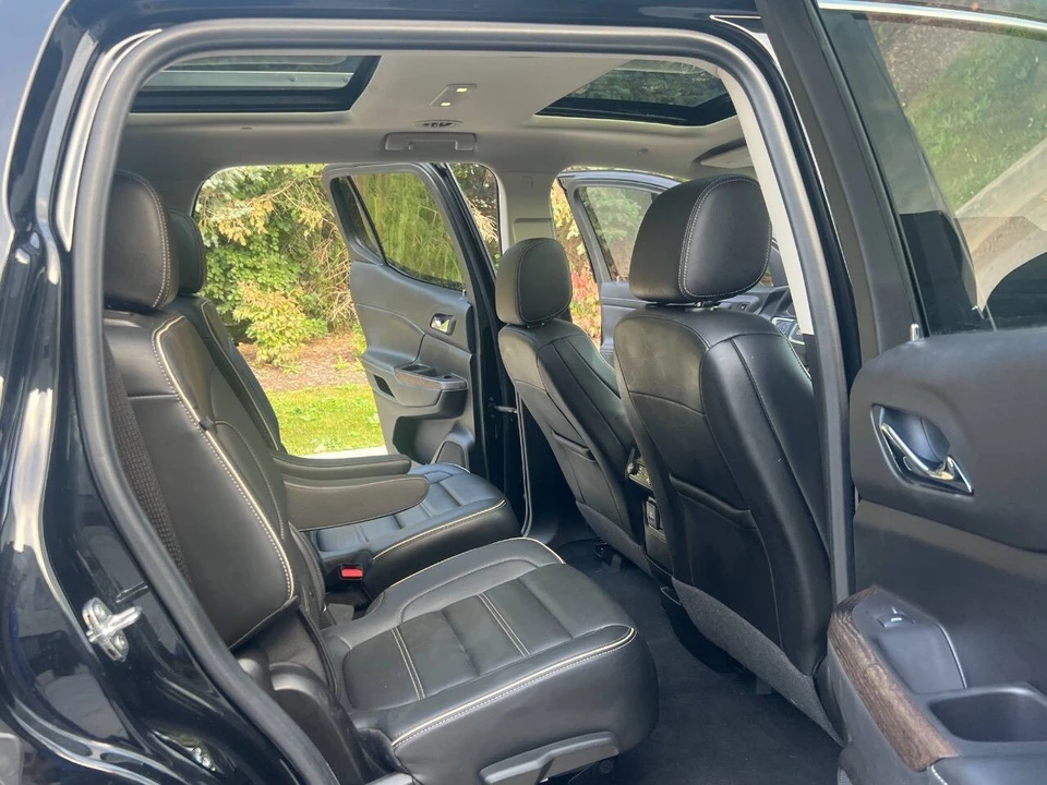 2021 GMC Acadia - Image 17 of 21