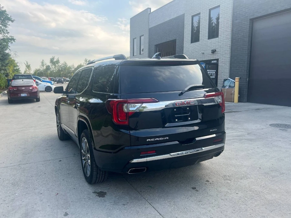 2021 GMC Acadia - Image 8 of 21