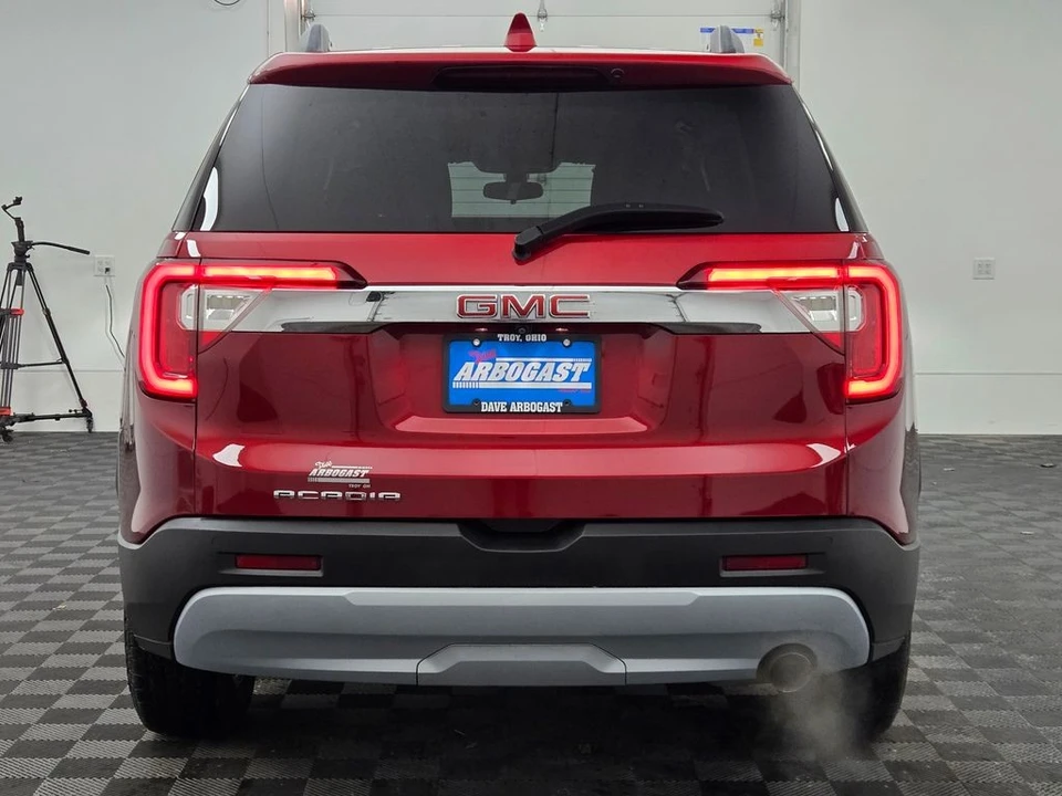 2021 GMC Acadia - Image 10 of 12