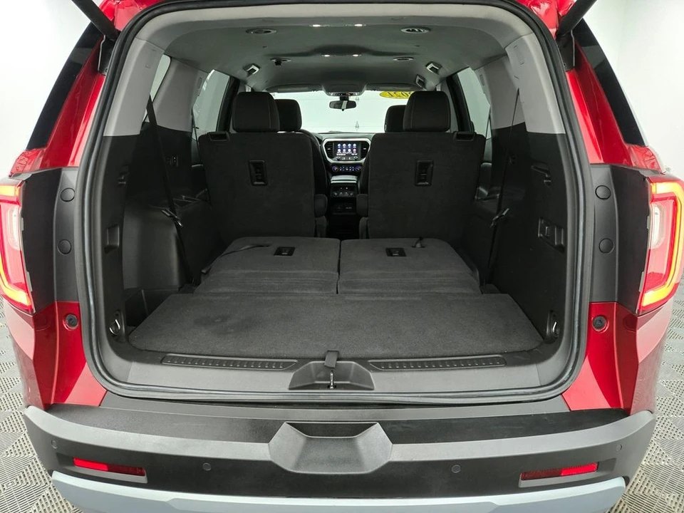 2021 GMC Acadia - Image 11 of 12