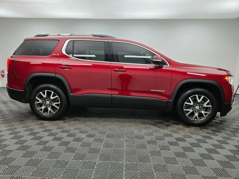 2021 GMC Acadia - Image 8 of 12