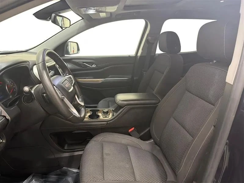 2021 GMC Acadia - Image 9 of 12