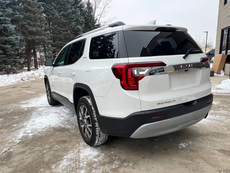 2021 GMC Acadia - Image 9 of 21