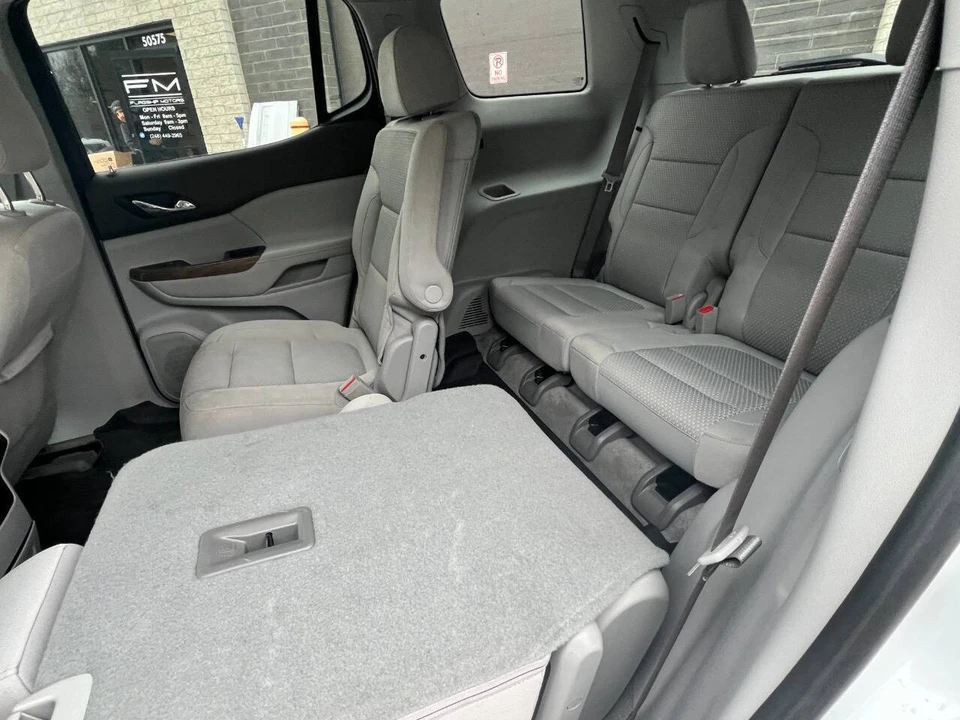 2021 GMC Acadia - Image 18 of 21