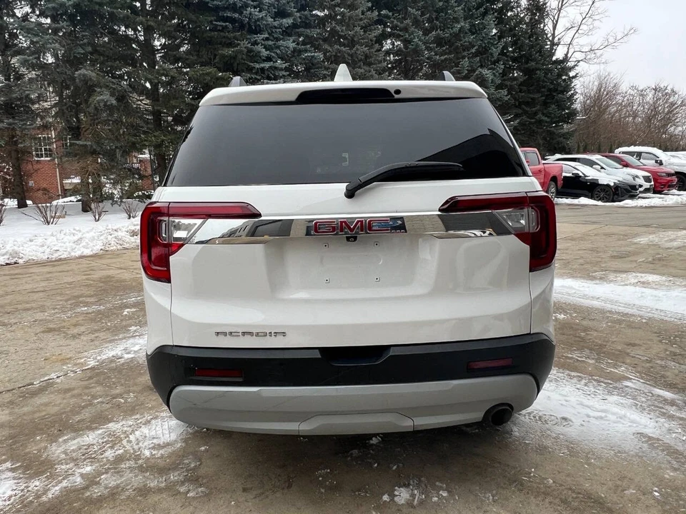 2021 GMC Acadia - Image 8 of 21