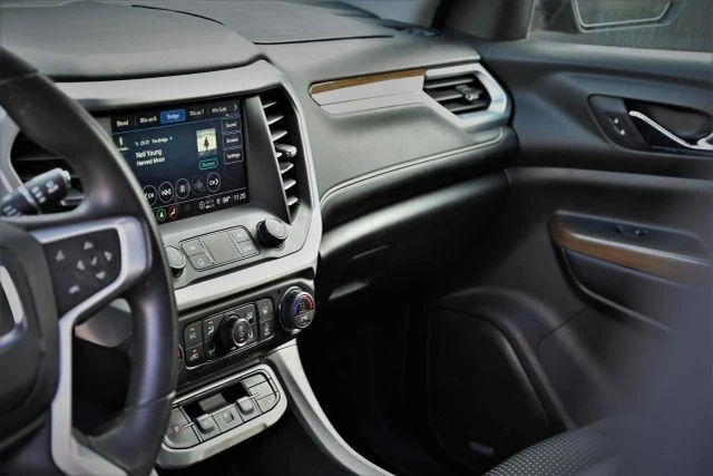 2021 GMC Acadia - Image 12 of 21