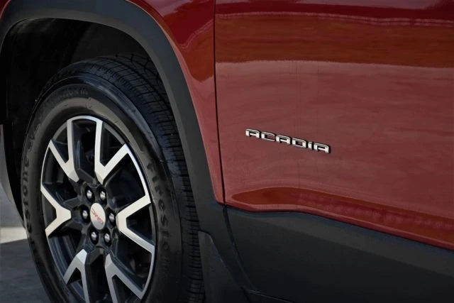 2021 GMC Acadia - Image 10 of 21