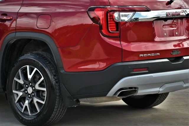 2021 GMC Acadia - Image 8 of 21