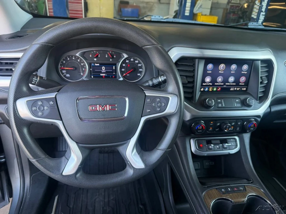 2021 GMC Acadia - Image 19 of 21