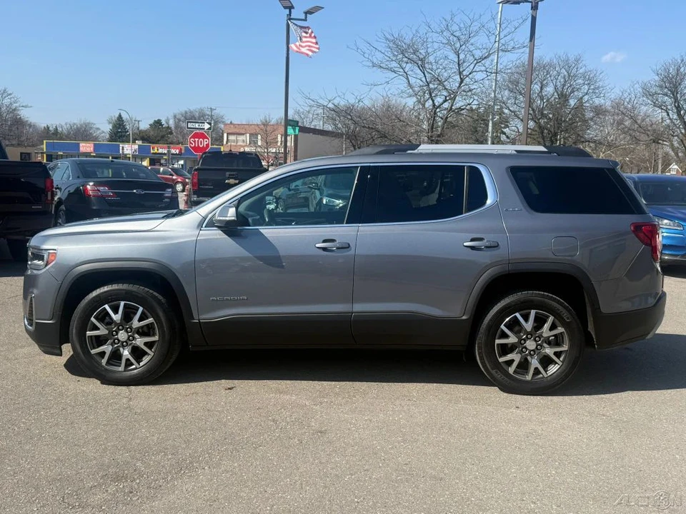 2021 GMC Acadia - Image 8 of 21