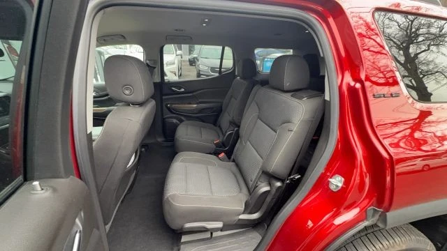 2021 GMC Acadia - Image 15 of 16