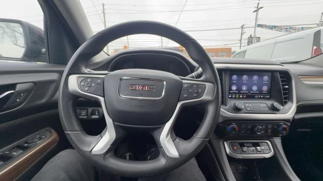 2021 GMC Acadia - Image 10 of 16