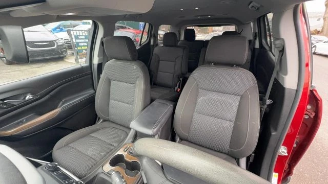 2021 GMC Acadia - Image 13 of 16