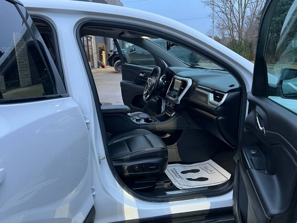 2021 GMC Acadia - Image 16 of 21
